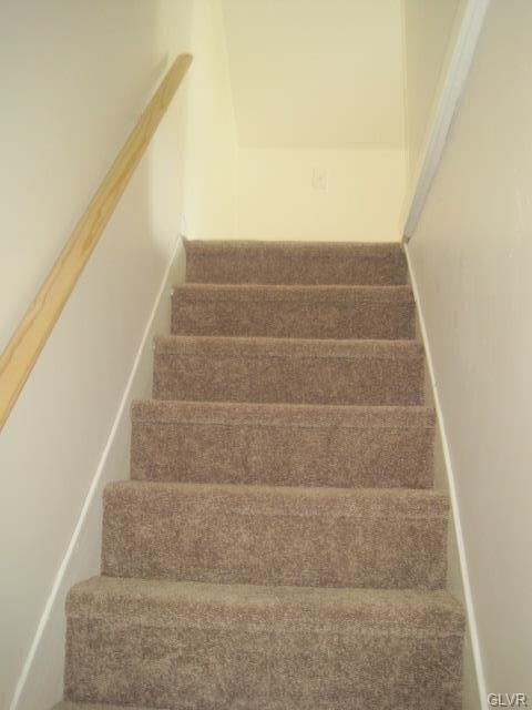 35 4th St, Slatington, PA 18080 - photo 5