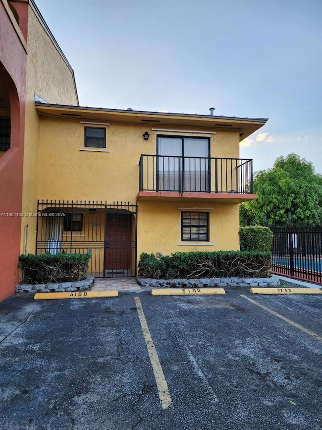 5100 W 12th Ln unit E7, Hialeah, FL 33012 - photo 3
