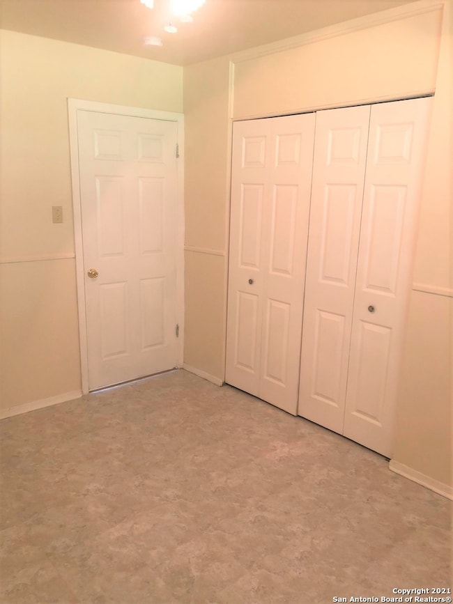 626 Aviation Ave, Schertz, TX 78154 - photo 5