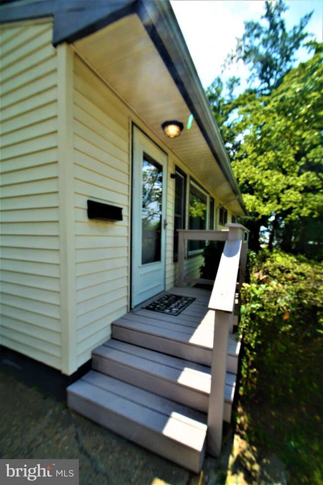 2323 Farrand Dr, Wilmington, DE 19808 - photo 5