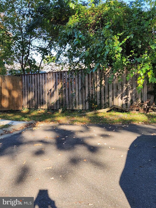 5412 Abdul St, Capitol Heights, MD 20743 - photo 3