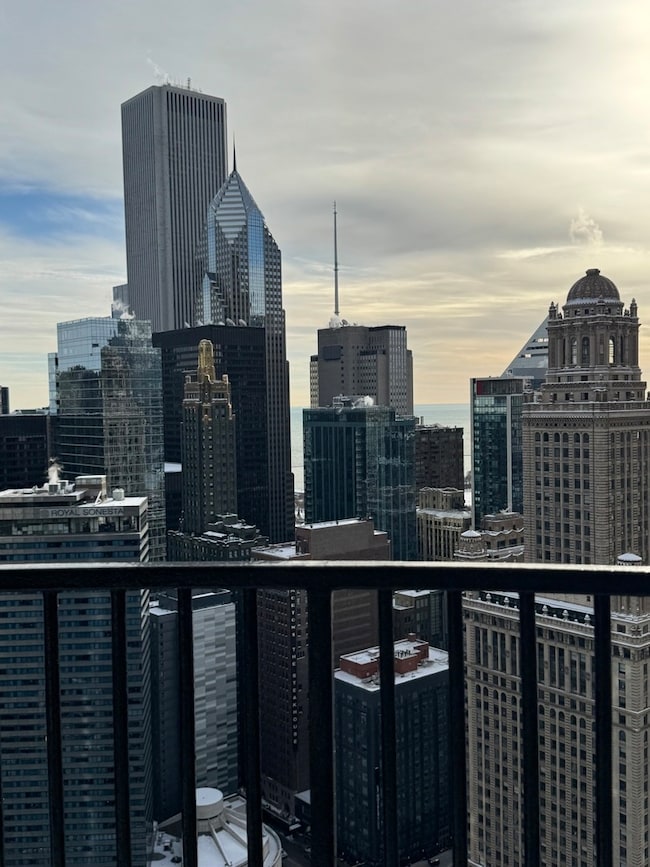 Marina City unit 5032, Chicago, IL 60654 - photo 5