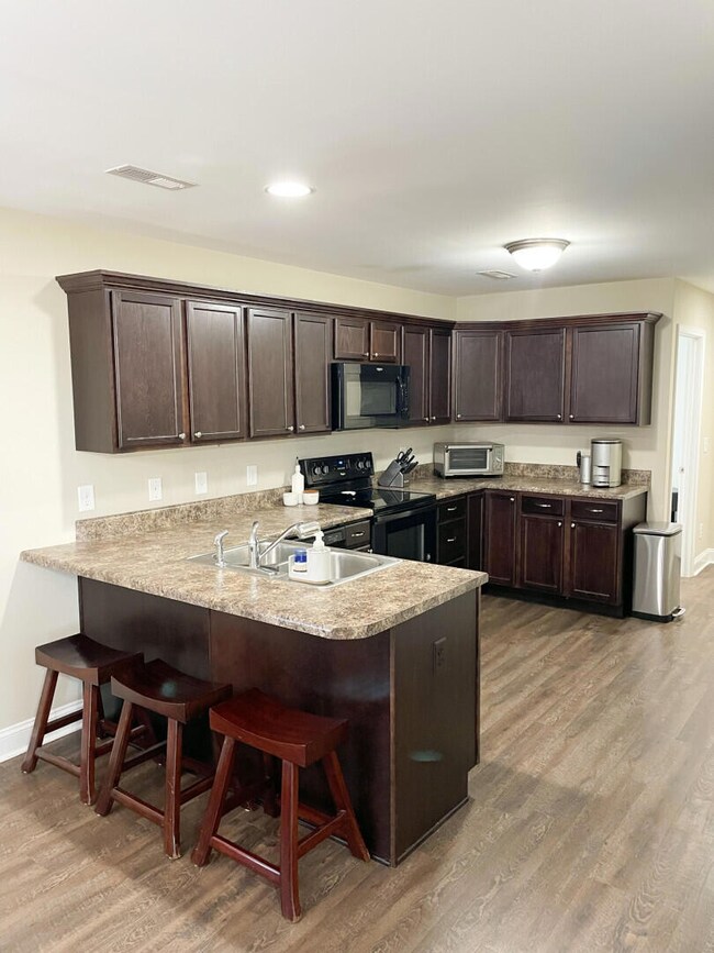 2927 Watauga Rd, Johnson City, TN 37601 - photo 4