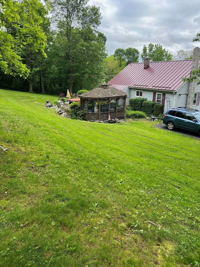 206 Martha St, Torrington, CT 06790 - photo 3