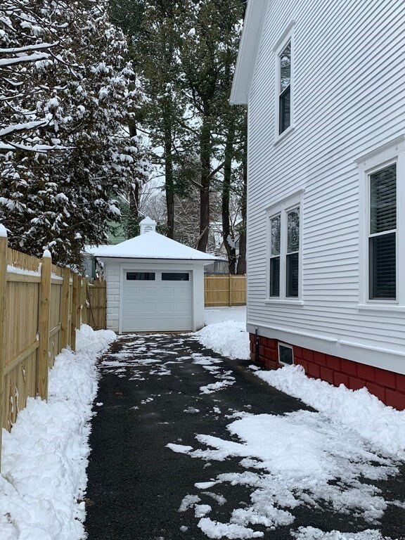 33 Devens St, Greenfield, MA 01301 - photo 7
