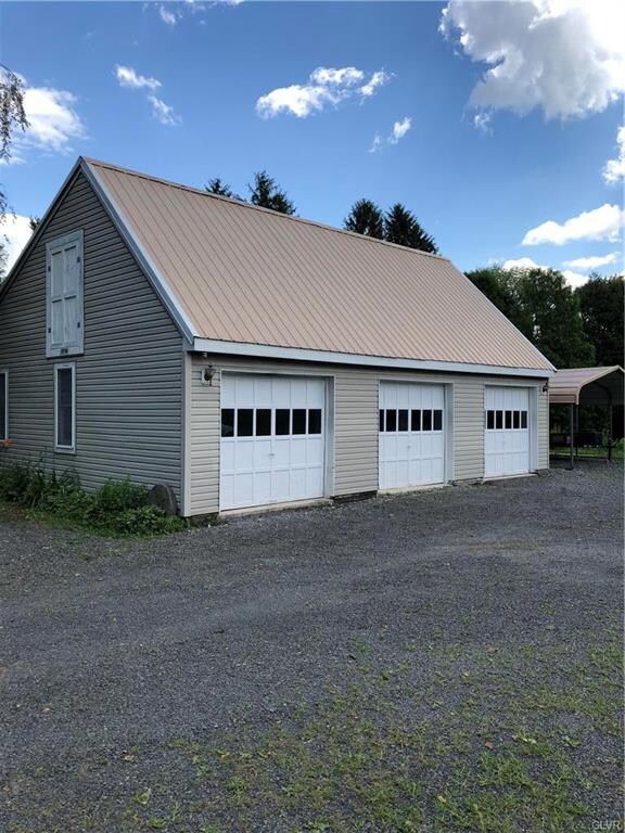 241 Middletown Rd, Pen Argyl, PA 18072 - photo 5