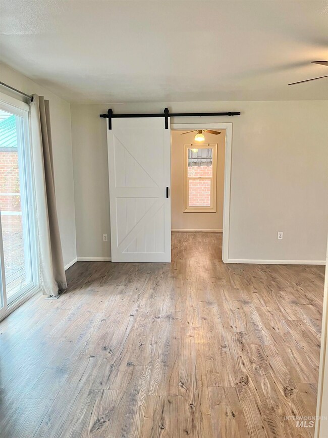 1747 Albion Ave, Burley, ID 83318 - photo 4