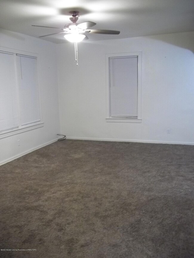 623 Grover St (7)