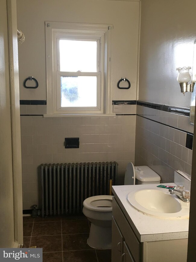 202 E Locust St, Union Bridge, MD 21791 - photo 4