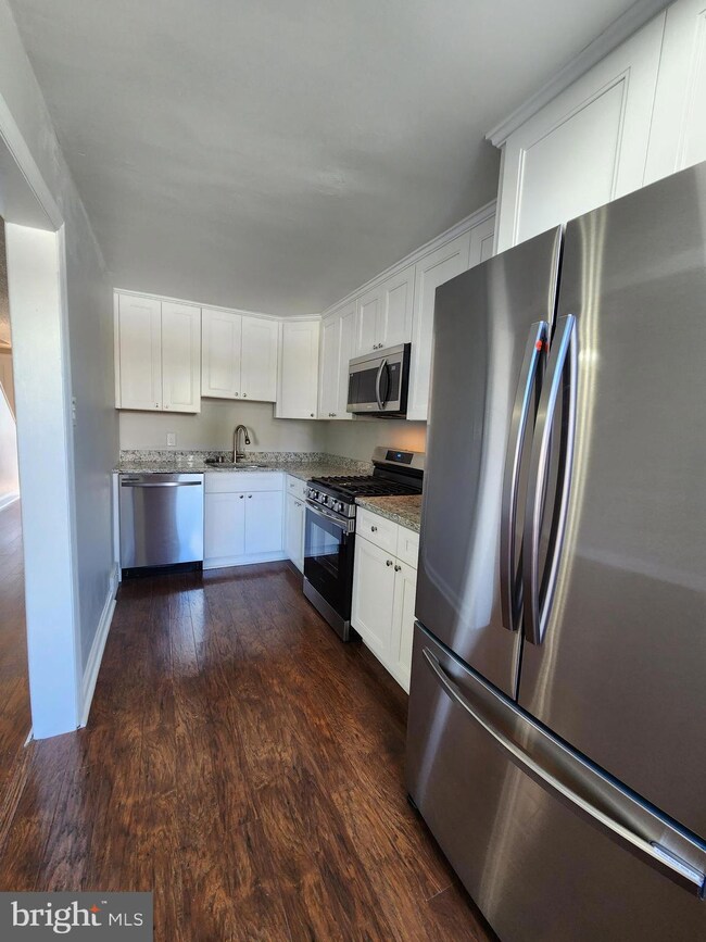 32 Briarcliffe Rd, Glenolden, PA 19036 - photo 6