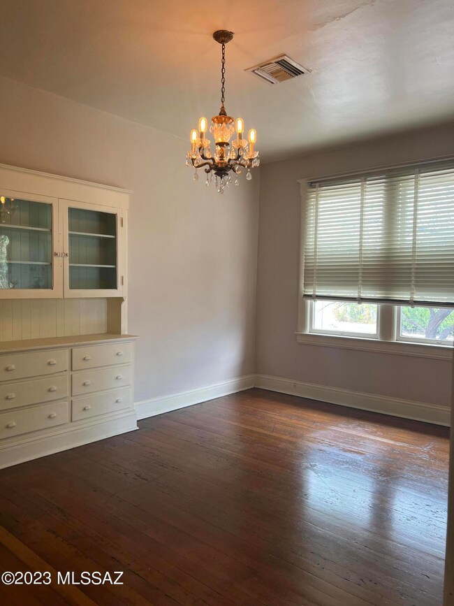 704 E University Blvd, Tucson, AZ 85719 - photo 7