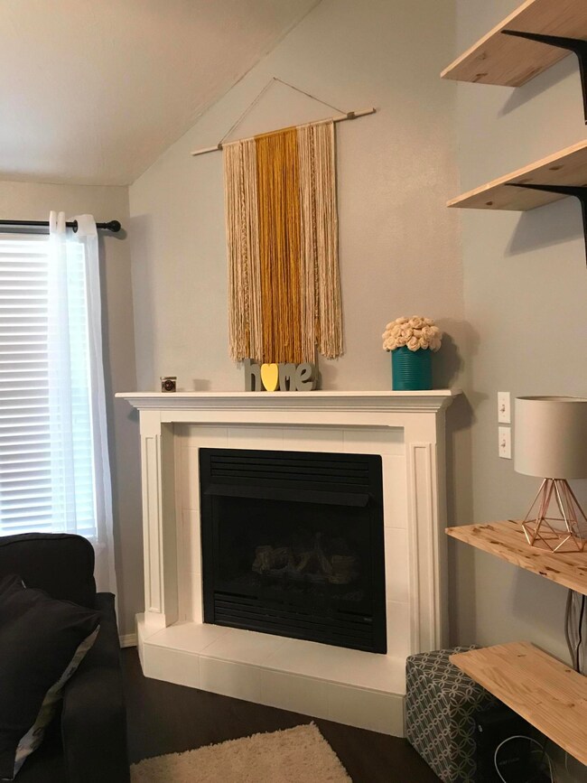 113 W Twin Oak Dr, Nixa, MO 65714 - photo 4