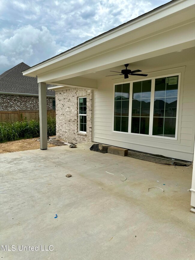 Porch-Lot 210 Glenwild