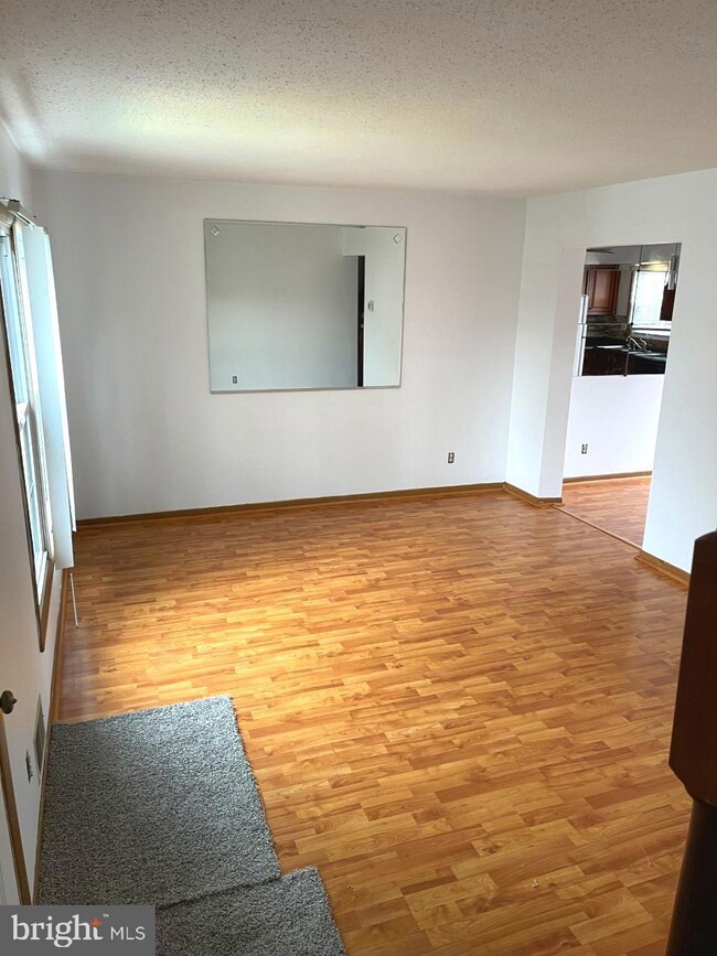 6712 Hawthorne St, Hyattsville, MD 20785 - photo 5