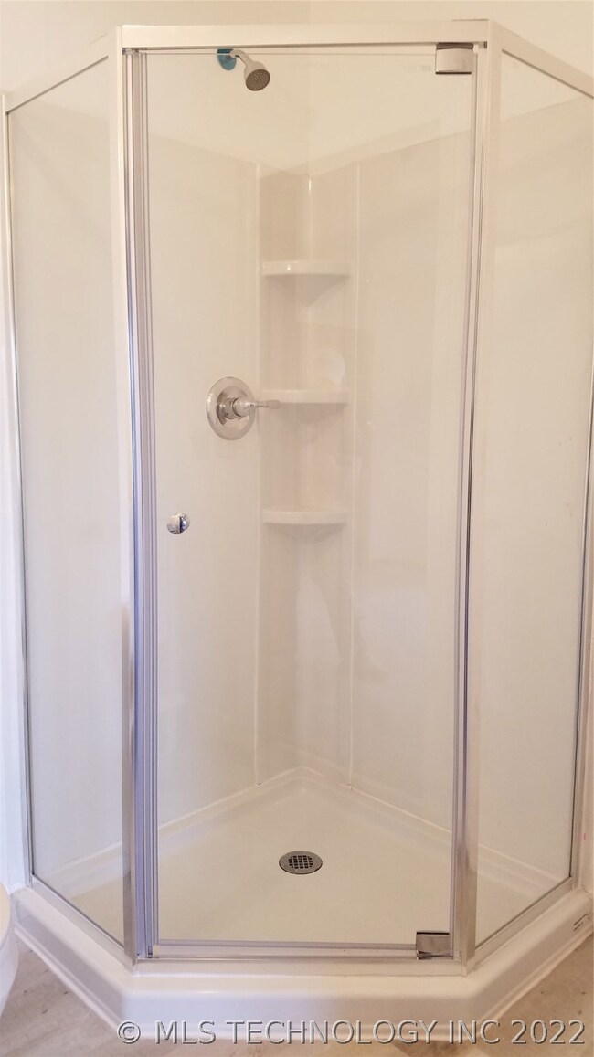 4915 W 63rd St, Tulsa, OK 74131 - photo 5