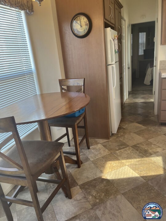 1716 Sunbeam Lake Dr unit 401, El Centro, CA 92243 - photo 5