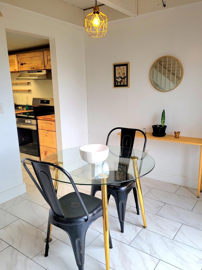 734 Worthington Forest Place unit 734, Columbus, OH 43229 - photo 4