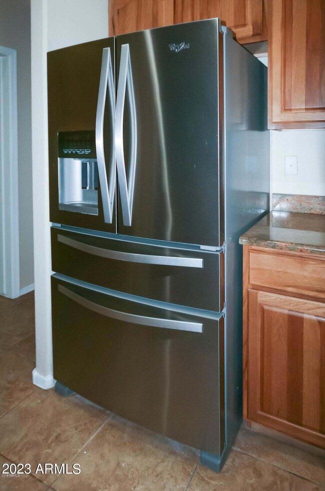 3709 E Utopia Rd, Phoenix, AZ 85050 - photo 4