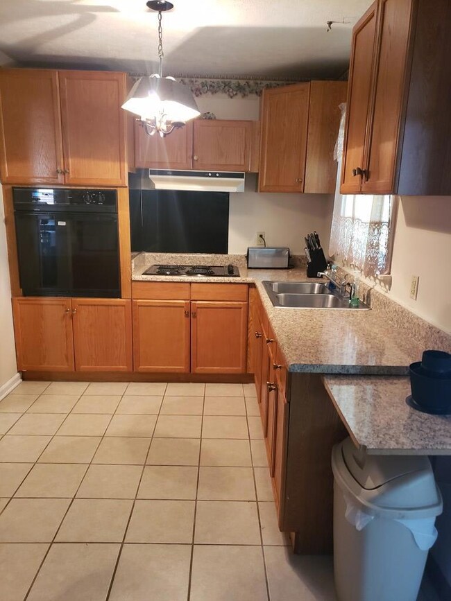 605 Albert Ct, Albany, GA 31701 - photo 7