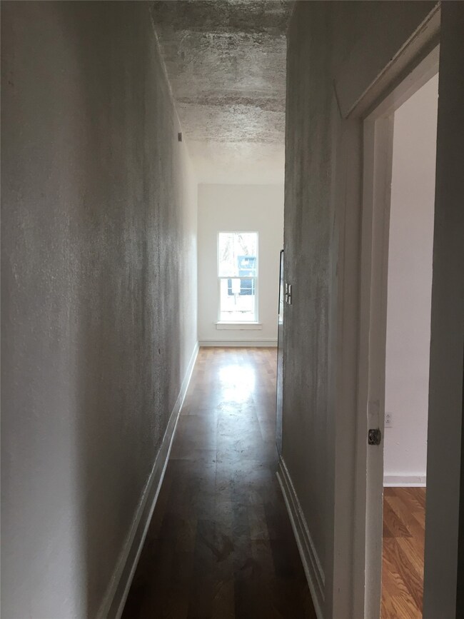 7203 Edmont Ln unit A, Houston, TX 77088 - photo 5