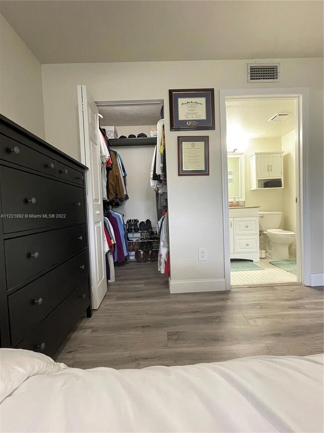 9517 W Mcnab Rd unit 105, Tamarac, FL 33321 - photo 4