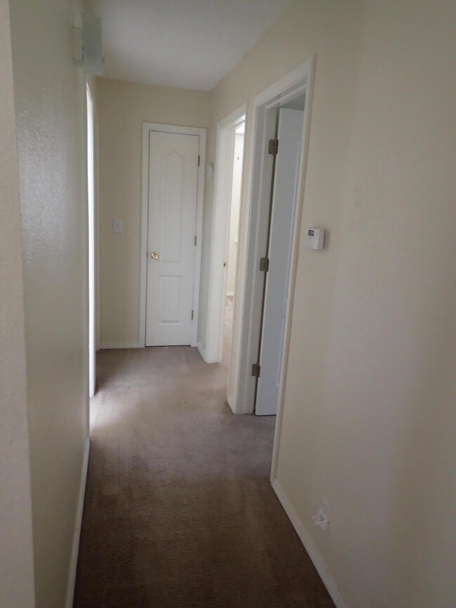 685 Desert Sage Dr, Horizon City, TX 79928 - photo 5