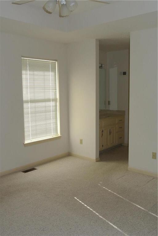 712 Meadow Ln, Raymore, MO 64083 - photo 7