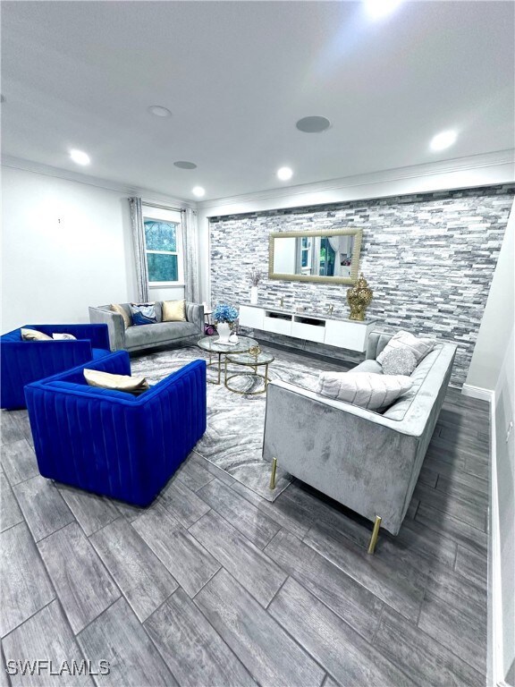 Living room with crown molding