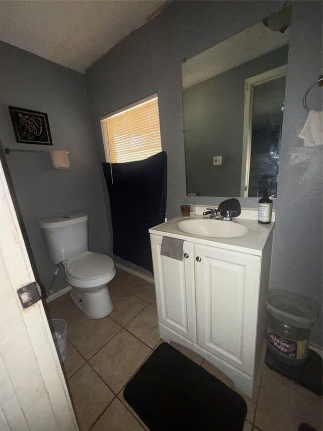 4305 Carmel Ave, Fort Worth, TX 76119 - photo 2