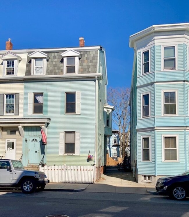 708 E 6th St, Boston, MA 02127 - photo 2