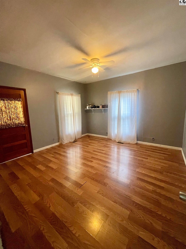 319 N 8th St, Sterling, KS 67579 - photo 5