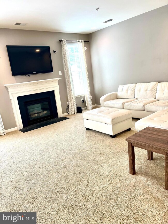 44163 Beaver Creek Dr, California, MD 20619 - photo 3