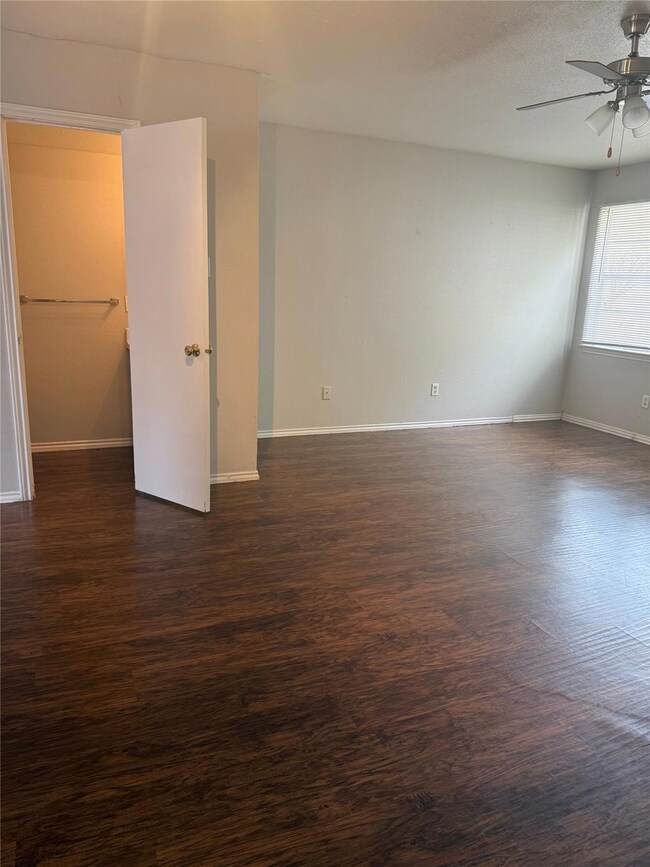 1802 River Crossing Cir unit C, Austin, TX 78741 - photo 6