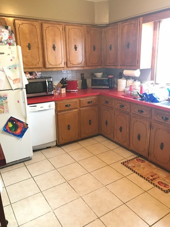 269 Brightman St, Fall River, MA 02720 - photo 4