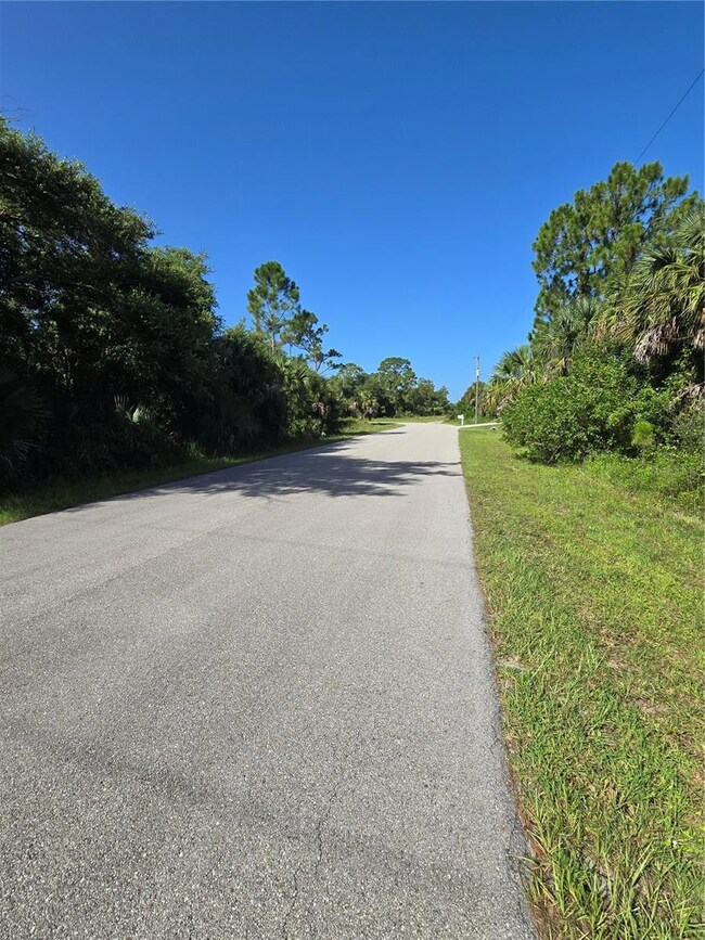 0 Crowell Ln unit MFRD6143205, North Port, FL 34288 - photo 3