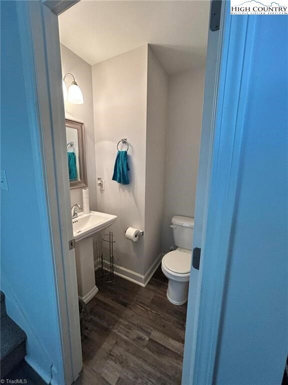 1317 Hardesty Ln, Winston Salem, NC 27101 - photo 5