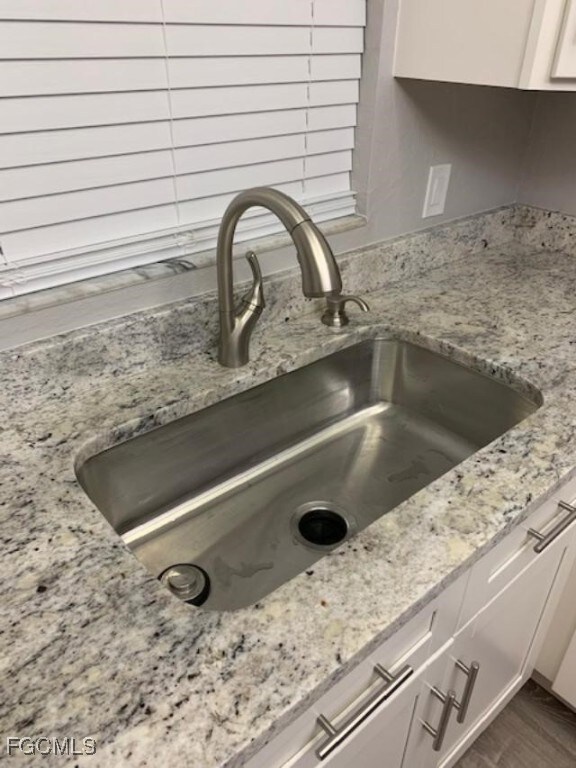 13240 White Marsh Ln unit 9, Fort Myers, FL 33912 - photo 4