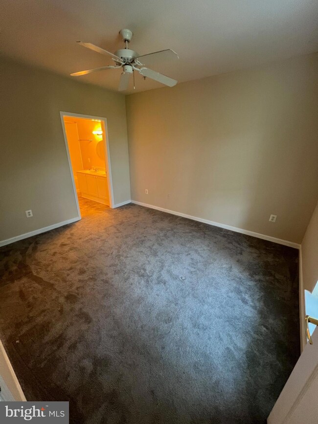 4561 Strutfield Ln unit 3309, Alexandria, VA 22311 - photo 7