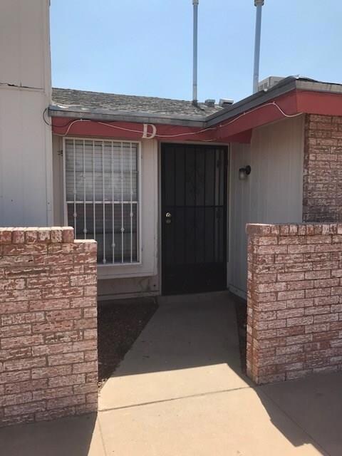 10532 Shannon Place unit D, El Paso, TX 79925 - photo 3