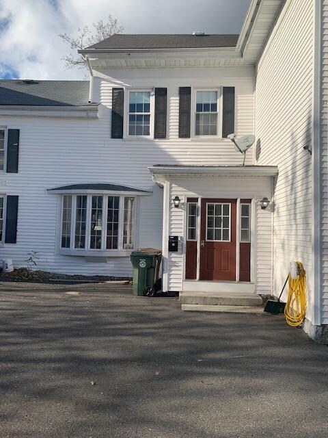 42 Thornton AVe