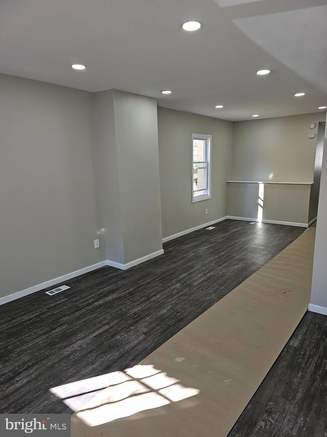 13 Walnut St, Pottstown, PA 19464 - photo 4