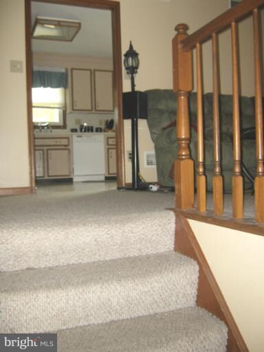 2971 Fillmore Dr, Chambersburg, PA 17201 - photo 3
