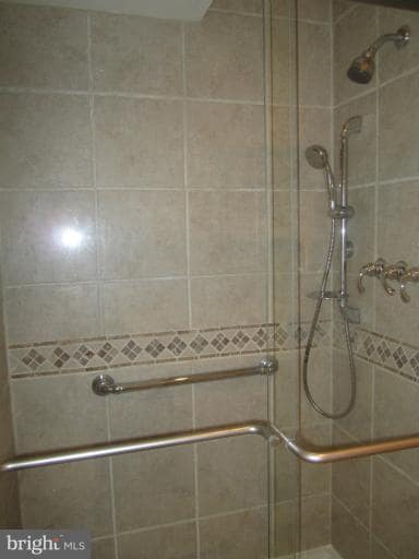 5407 Southport Ln, Fairfax, VA 22032 - photo 4