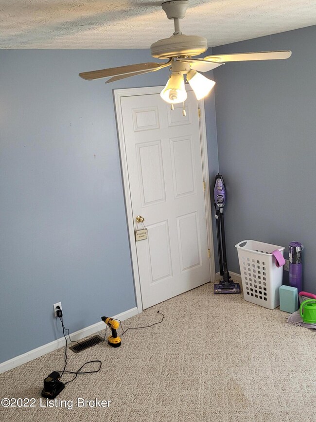 226 Park Ridge Dr, Mount Washington, KY 40047 - photo 6