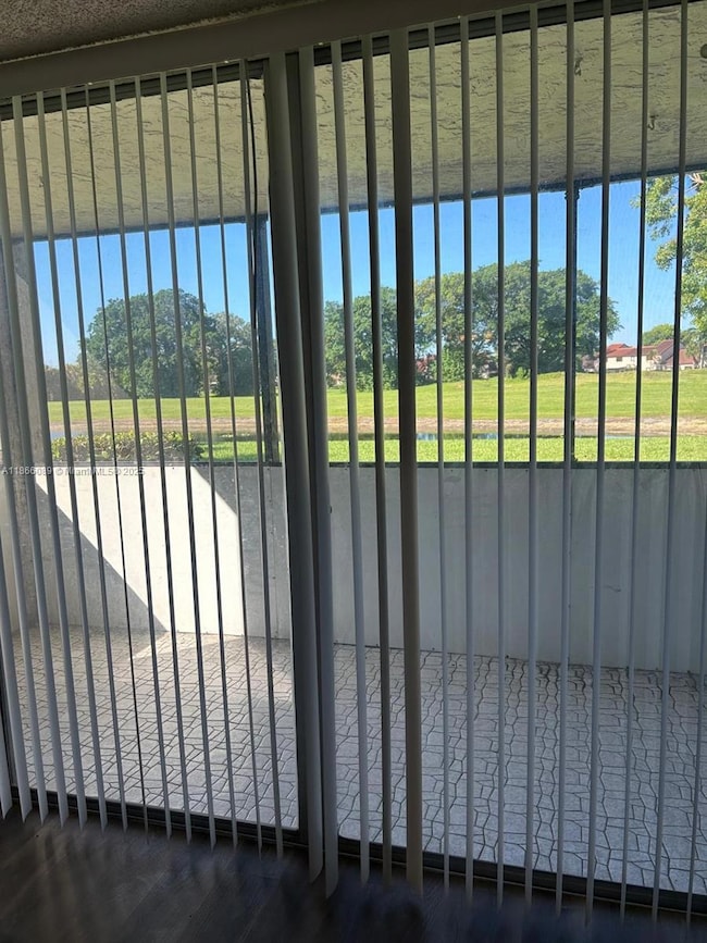 3671 Environ Blvd unit 164, Lauderhill, FL 33319 - photo 2