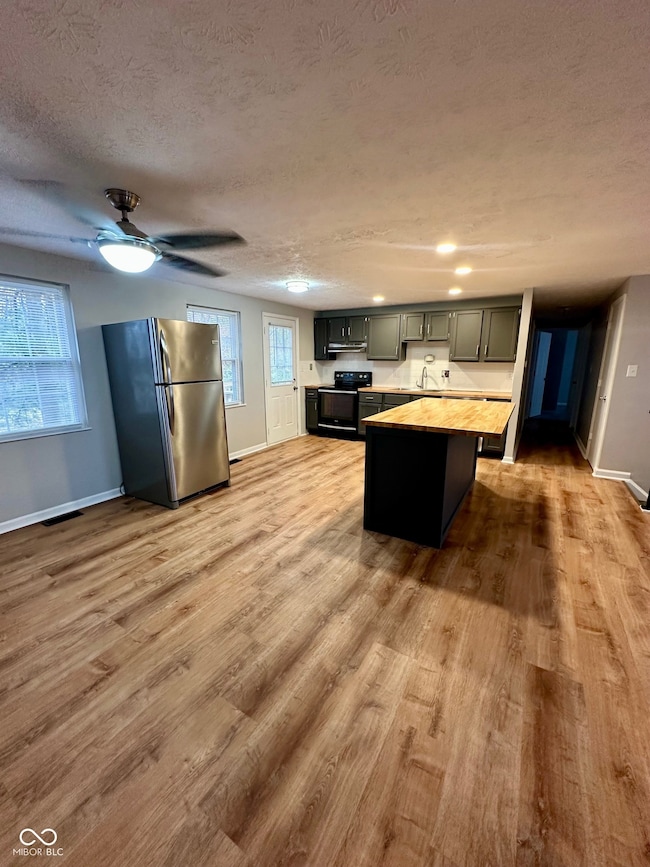 5847 Lakeland Dr, Indianapolis, IN 46220 - photo 6