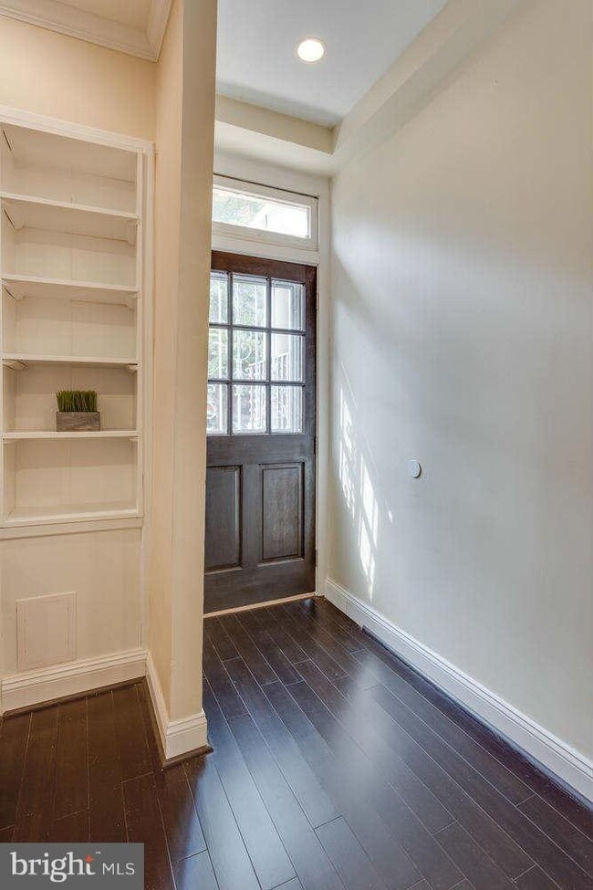 805 9th St NE, Washington, DC 20002 - photo 3