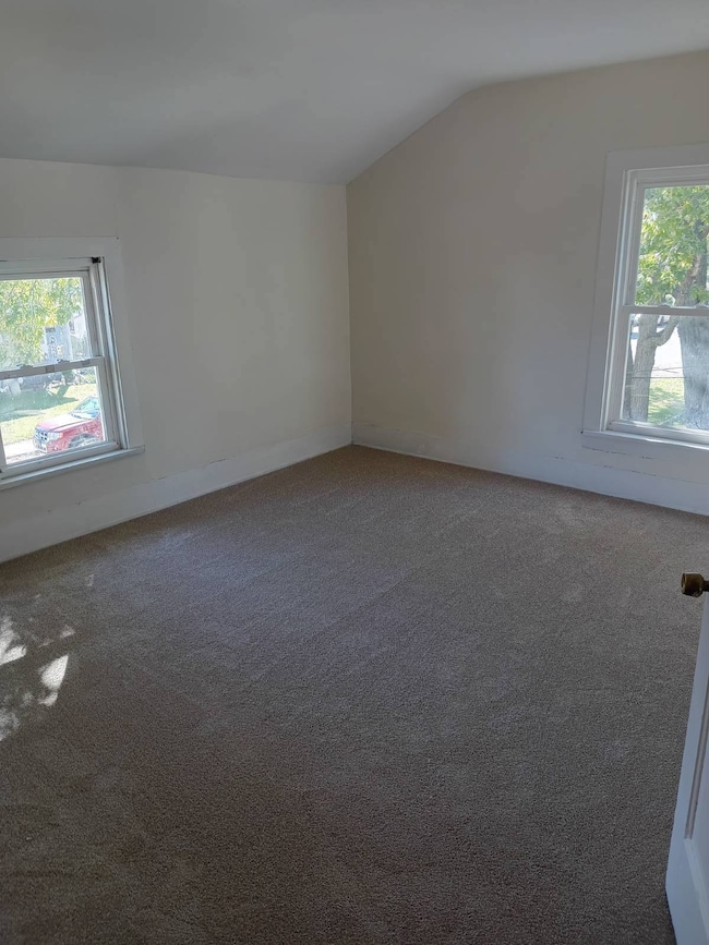 935 7th St SW, Massillon, OH 44647 - photo 7