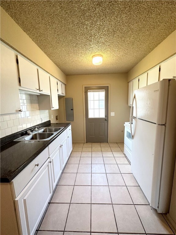 95 Pine Ave unit 2, Gentry, AR 72734 - photo 2