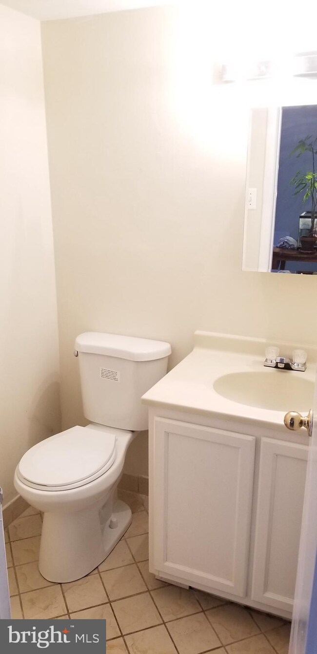 7901 Casa Grande Place unit A, Alexandria, VA 22309 - photo 5